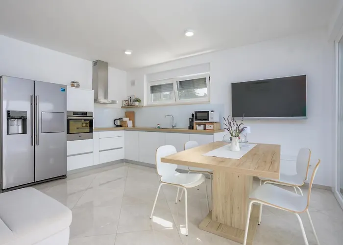 Vengust Apartment Malinska